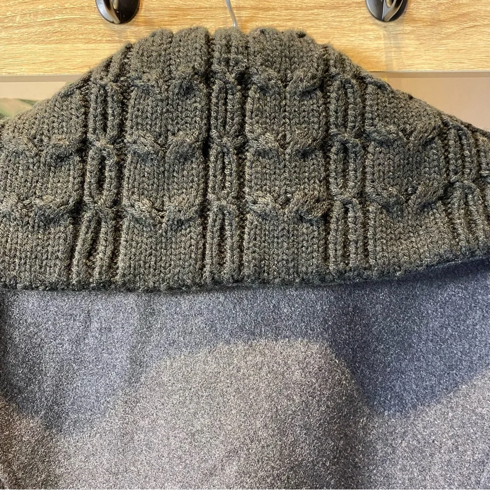 Women's RW & CO Gray Wool Coat Size M - Picture 8 of 15